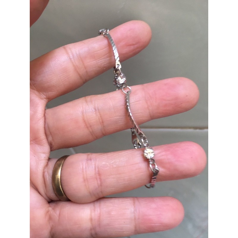 Lắc tay thời trang phối đá trắng si tuyển Nhật