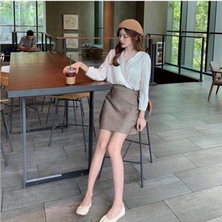 Set áo trắng kèm chân váy dạ