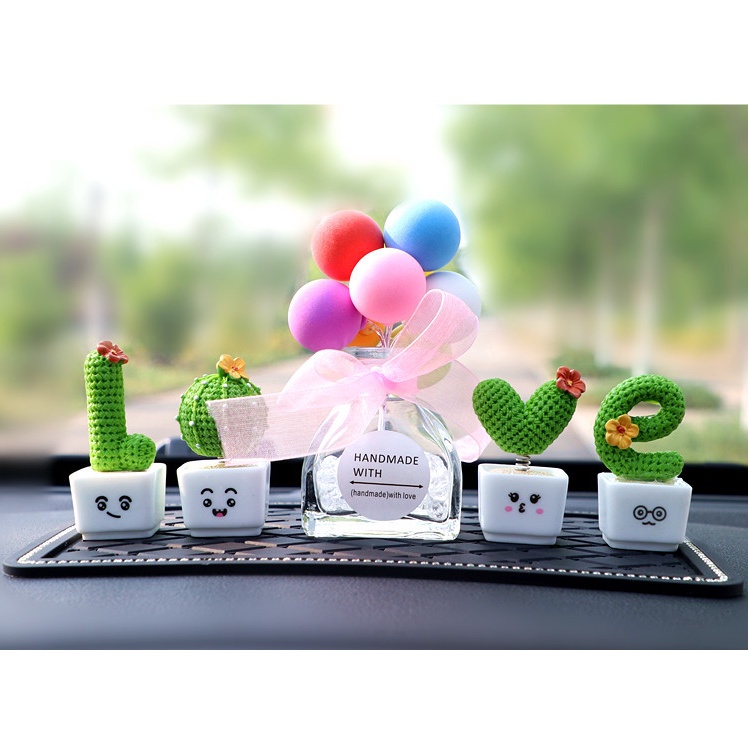 Set trang trí taplo ô tô hình chữ LOVE xương rồng xinh xắn ( hàng loại 1)- D&amp;A Shop