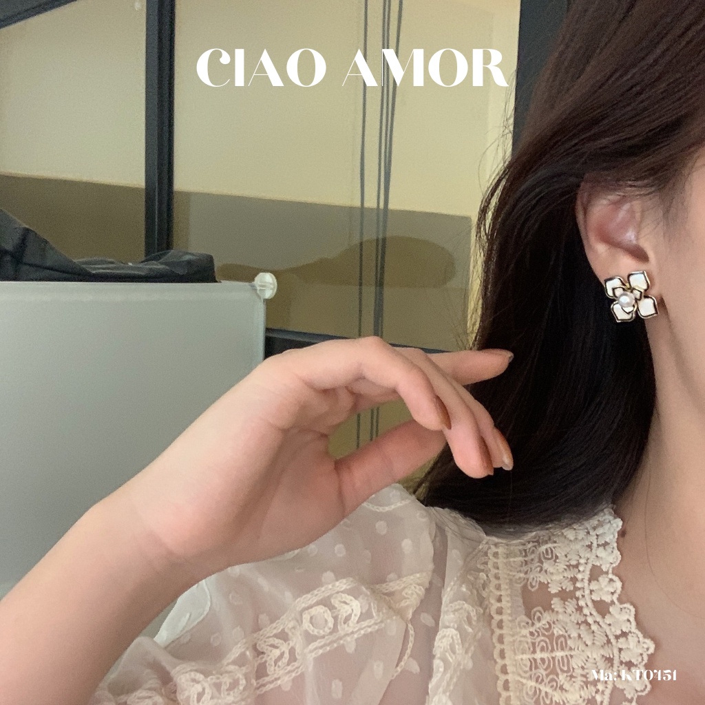KT0451-Khuyên tai nữ, Bông tai nữ bạc 925 hoa cúc 4 cánh viền đen sang trọng đi tiệc Trang sức Ciao Amor