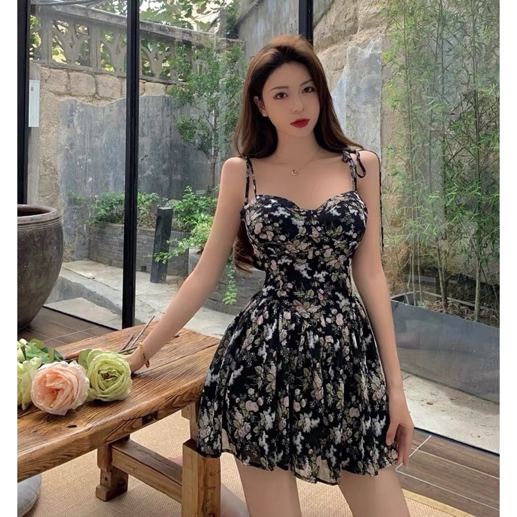 Đầm hai dây hoa nhí xoè cúp ngực hàng quảng châu
