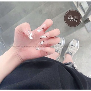 Mẫu nail box Viền bò sữa theo form móng ( ib chọn size )
