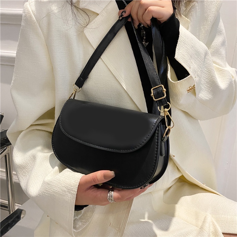 Túi đeo vai hình bán nguyệt màu trơn đơn giản thời trang