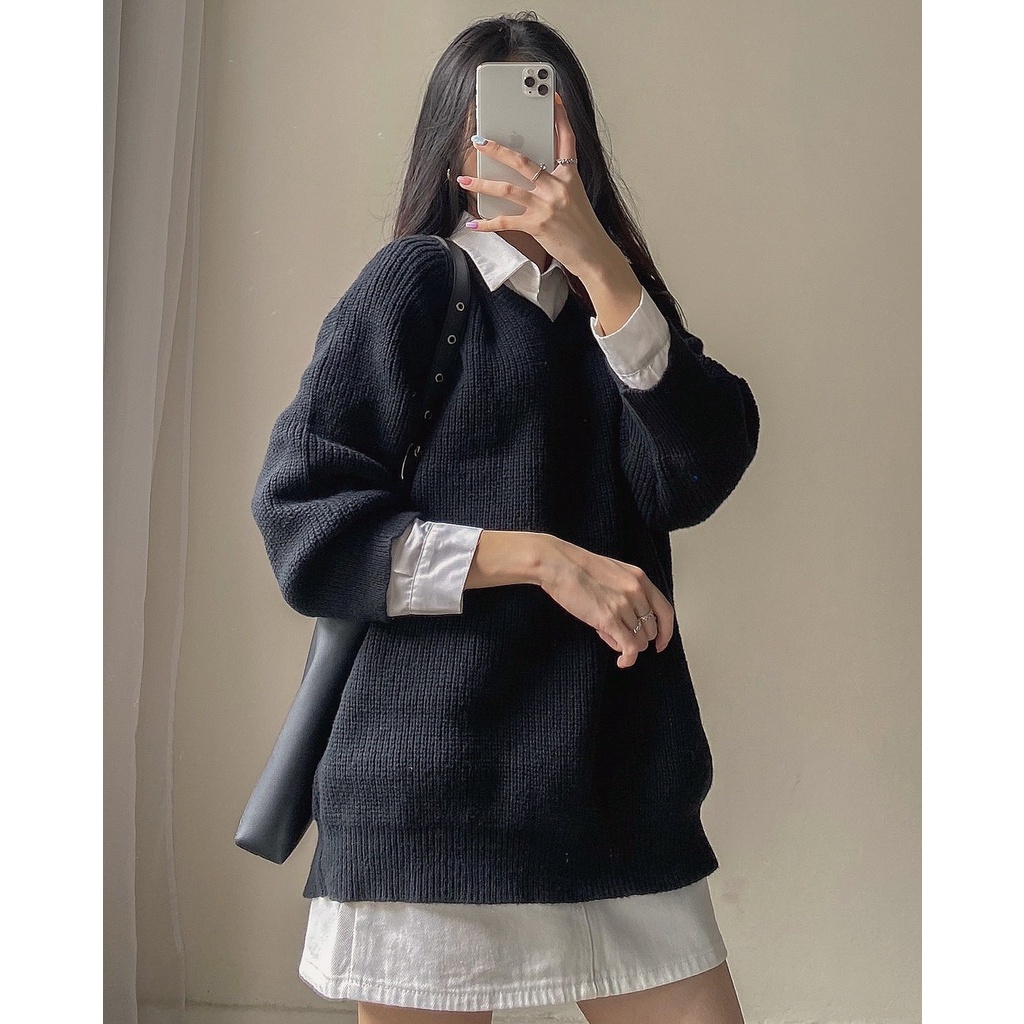 Áo len cổ V trơn có cúc cài đằng sau ulzzang form rộng - Made by Fiin | BigBuy360 - bigbuy360.vn