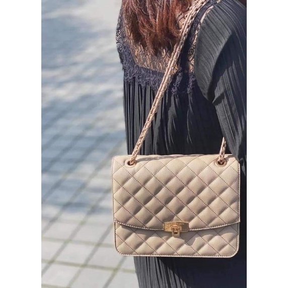 Túi trám Charles & Keith CK2 - 70781538