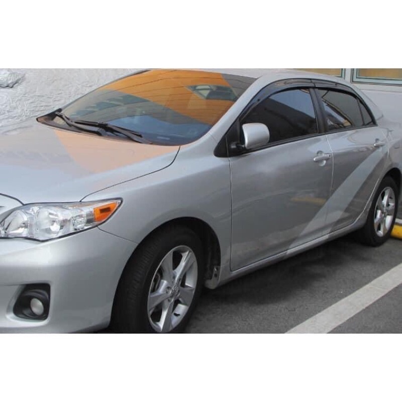 Bộ vè che mưa đen xe Toyota Altis form 2008-2013 và  2014-2021