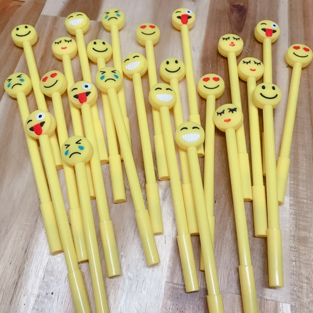 Sỉ bút nước 100 cây. ( còn nhiều mẫu mới)