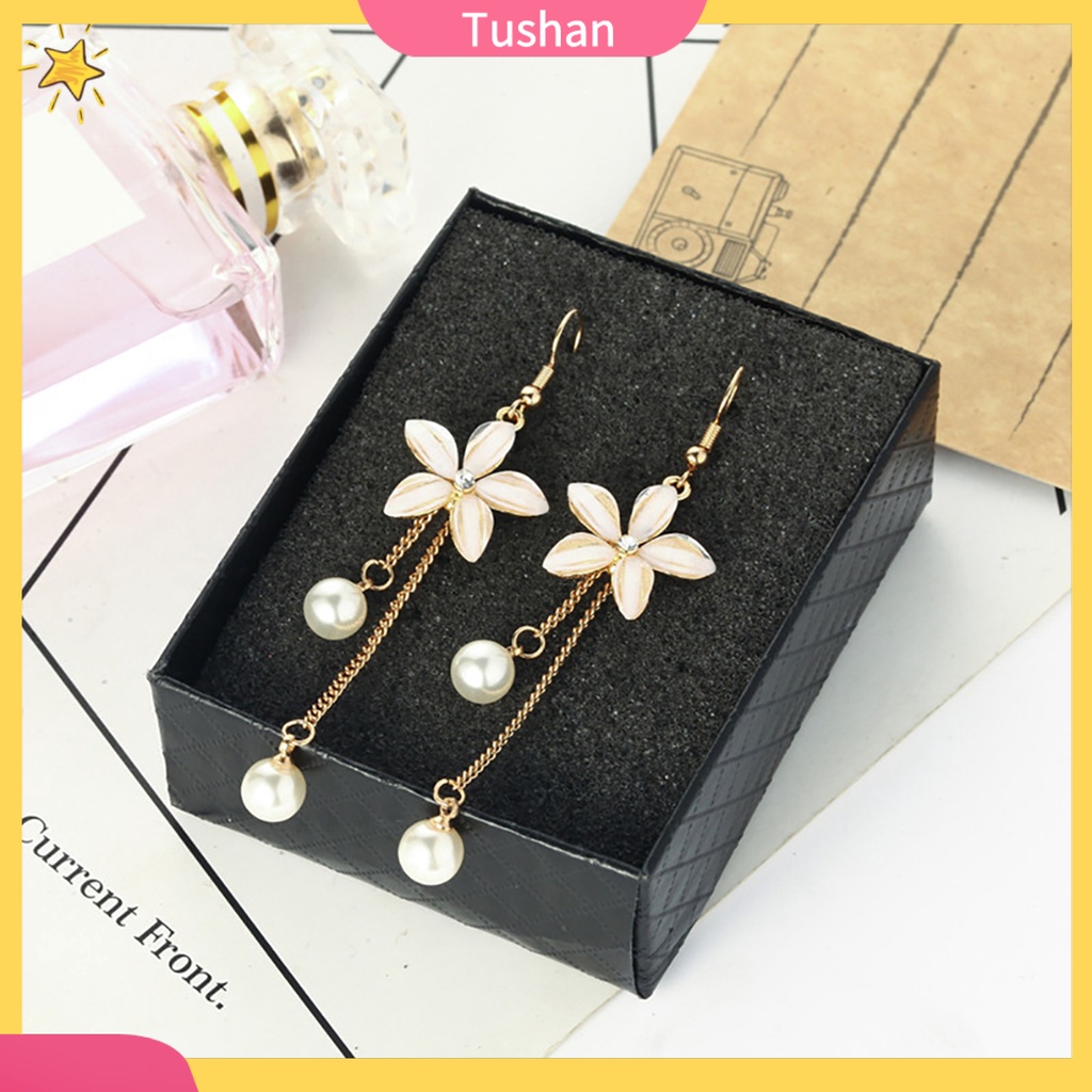 Bông tai hoa gắn ngọc trai giả sang trọng