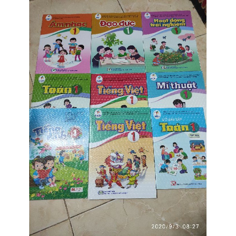 Set 10 tờ bọc sách vở trong suốt băng dính vân chéo cực bền