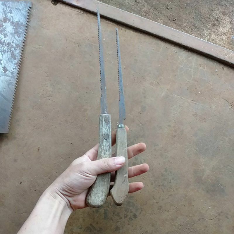 Cưa lá , cưa cành cây , cưa kiếm ,