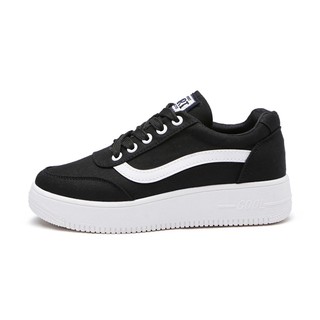 Giày Sneaker Nữ 