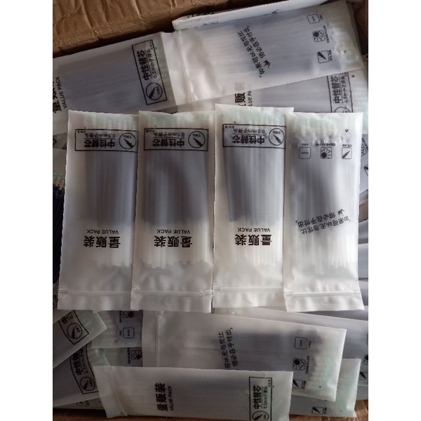 Set túi zip gồm 20 ruột bút nước 0.5mm viết trơn đều mực