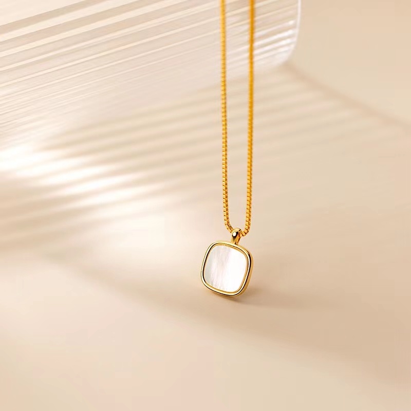 Vòng cổ Vỏ Sò Vuông Sang Trọng C366