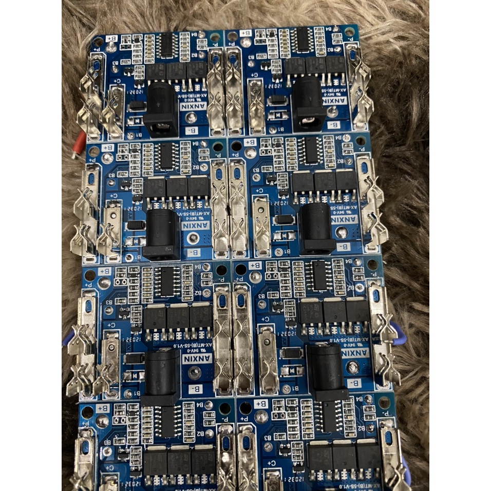 II Mạch Makita 5s 18V 60A, giắc sạc DC 5.5x2.1mm. BN.