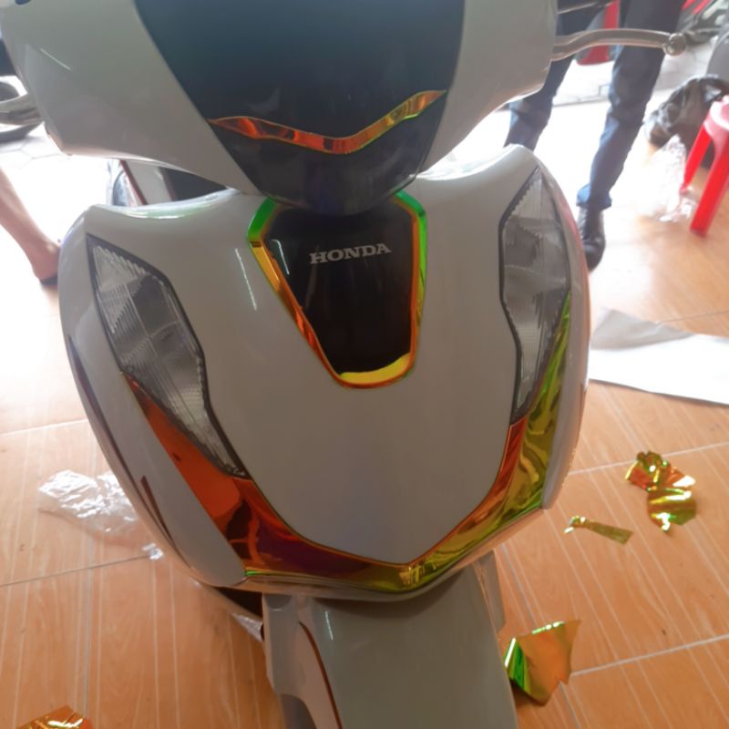 Decal,giấy dán 7 màu phản quang cho xe ô tô,oto,xe máy,laptp,điện thoại và cac vật dụng khác