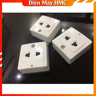 Ổ đơn LIOA cắm đơn nổi LIOA có nắp che an toàn OC1NCKD