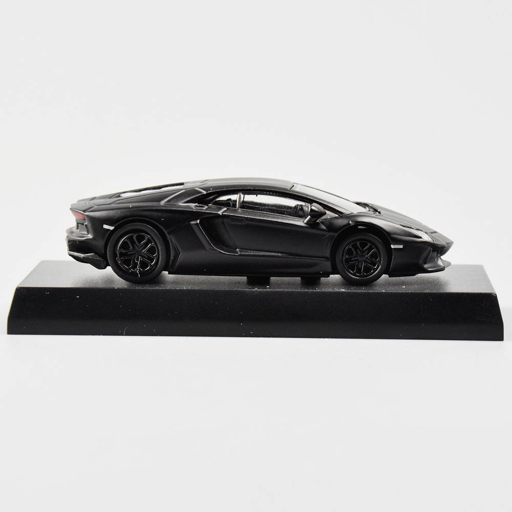 Mô Hình Xe Lamborghini Aventador LP700-4 Tỉ Lệ 1 / 64