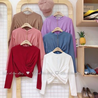 Áo croptop xoắn eo