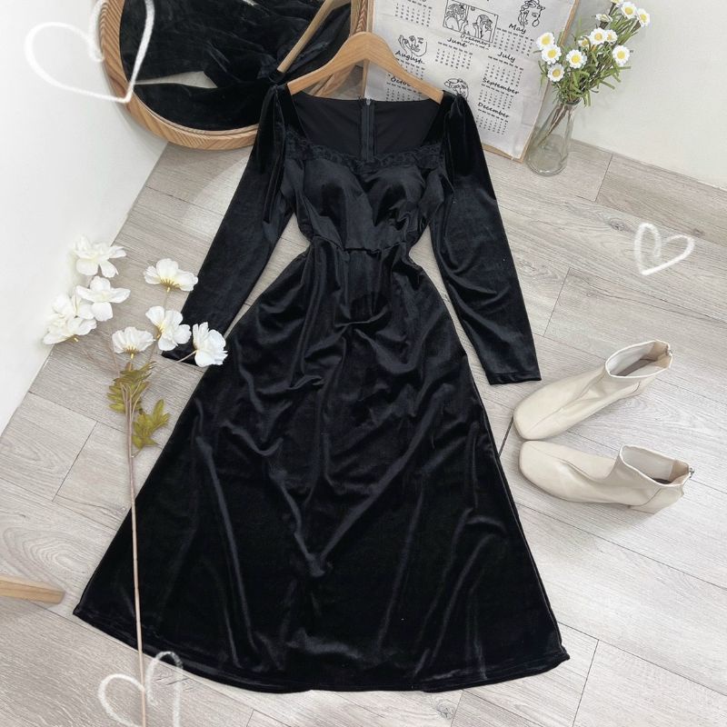 Váy Nhung Dáng Dài Viền Ren