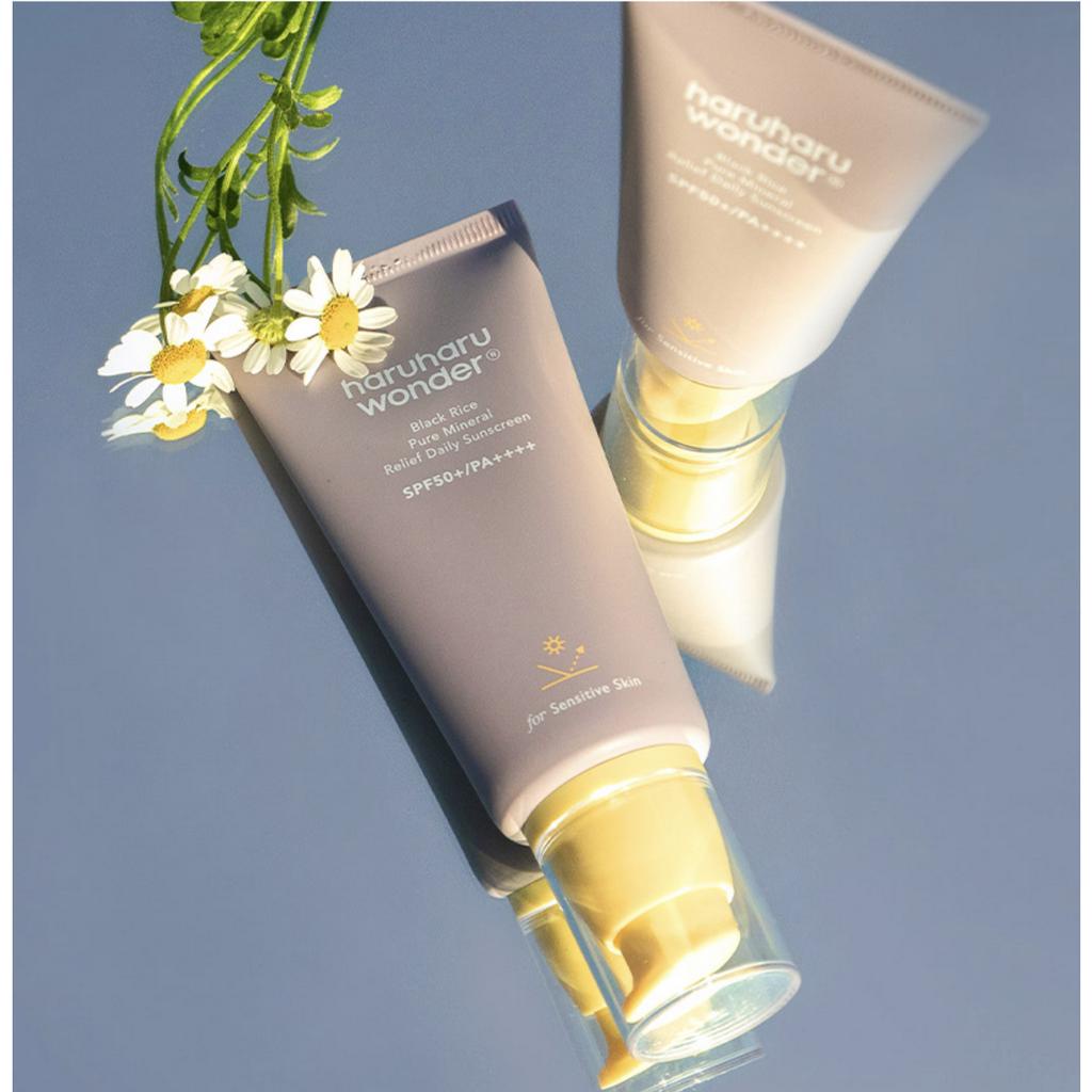 Kem chống nắng dịu nhẹ chống lão hóa HARUHARU Wonder Black Rice Pure Mineral Relief / Moisture Airyfit Daily Sun Cream