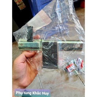 Pát sắt chặn bình SH Ý các đời