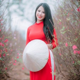 Bộ áo dài lụa đỏ tươi kèm quần