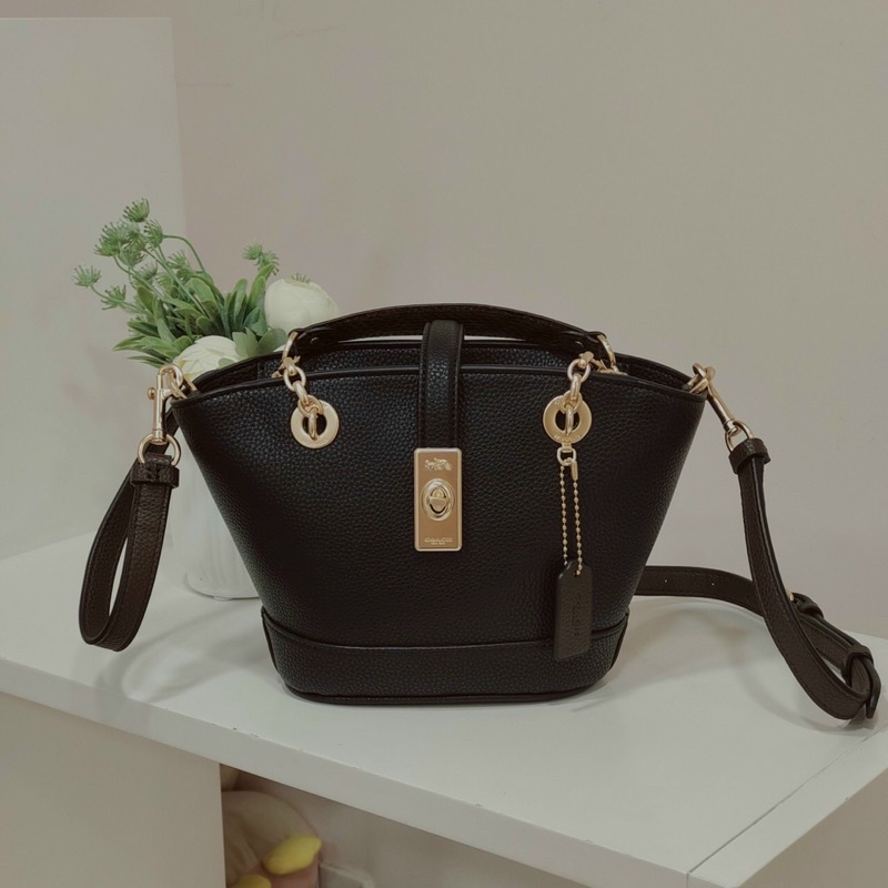 TÚI COACH LANE BUCKET C8399