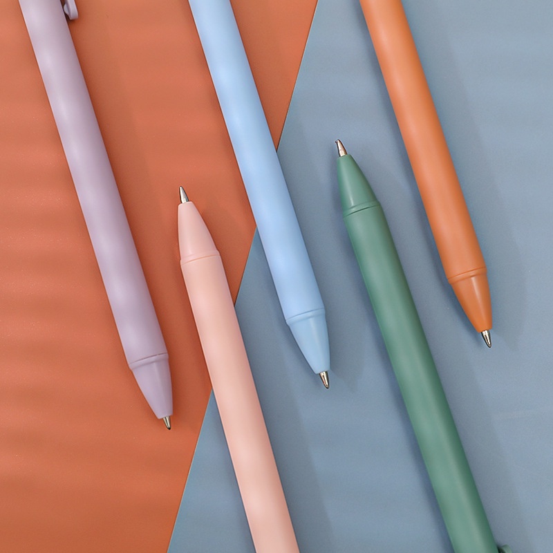 Bút Bi Mực Đen Ngòi 0.5mm
