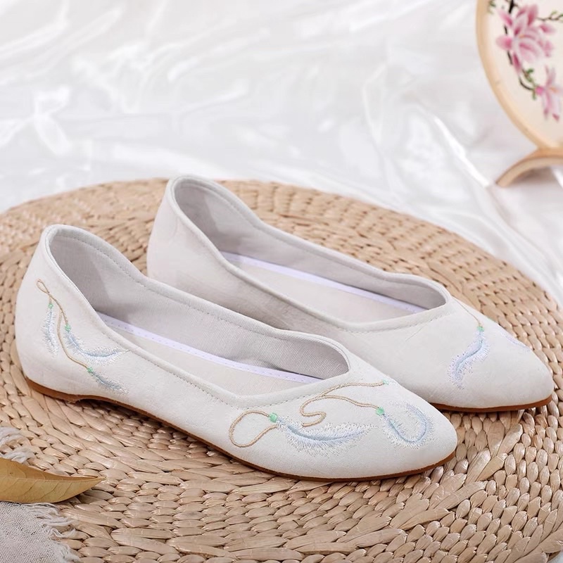 Giày cổ trang hán phục kiểu trung hoa trung quốc đi lễ chùa