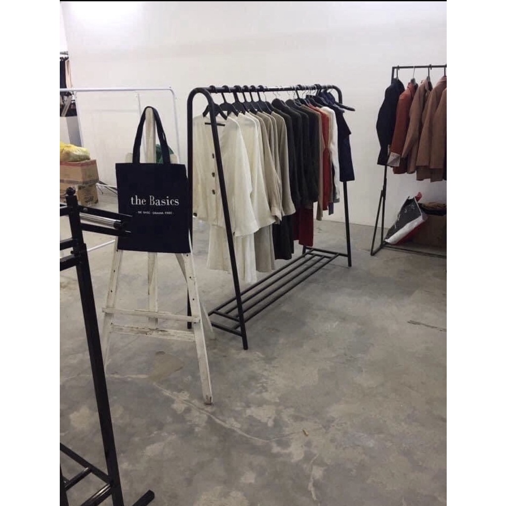 Kệ chữ A một tâng treo quần áo cho shop