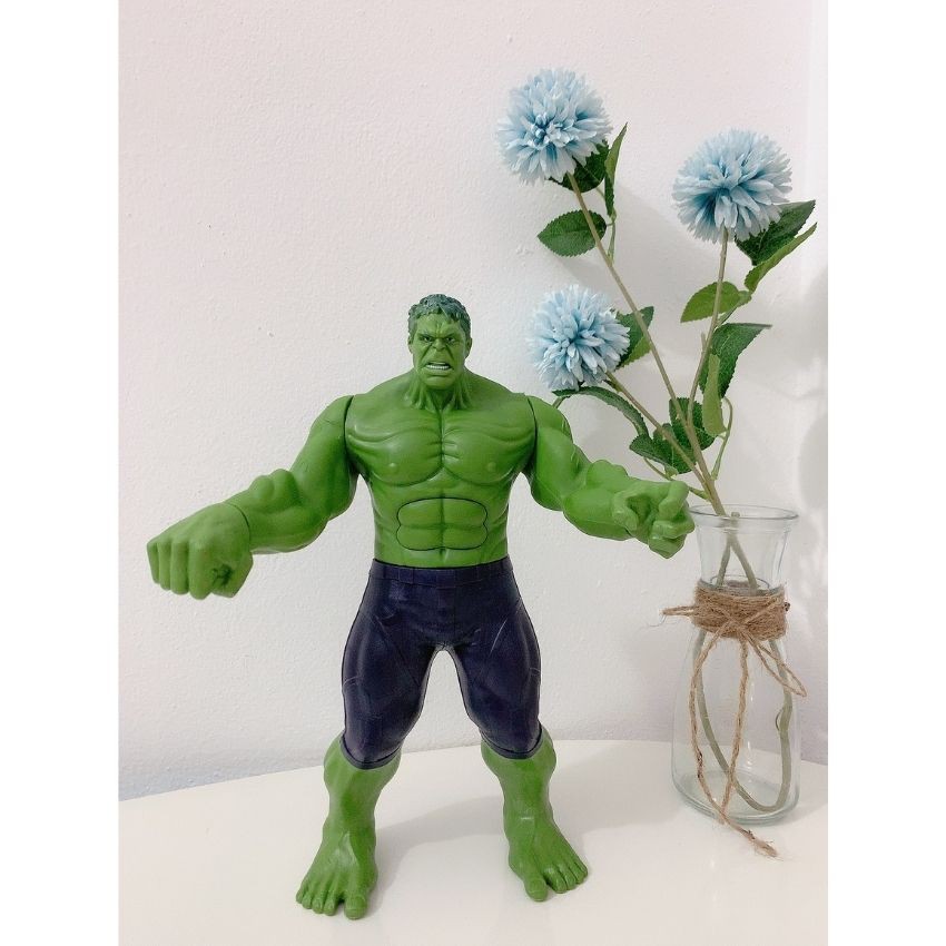 Đồ Chơi Mô Hình Hulk - Người Khổng Lồ Xanh Nhựa Đặc Cao 30cm Có Đèn Led Đỏ Và Phát Nhạc - SUMOSHOP86