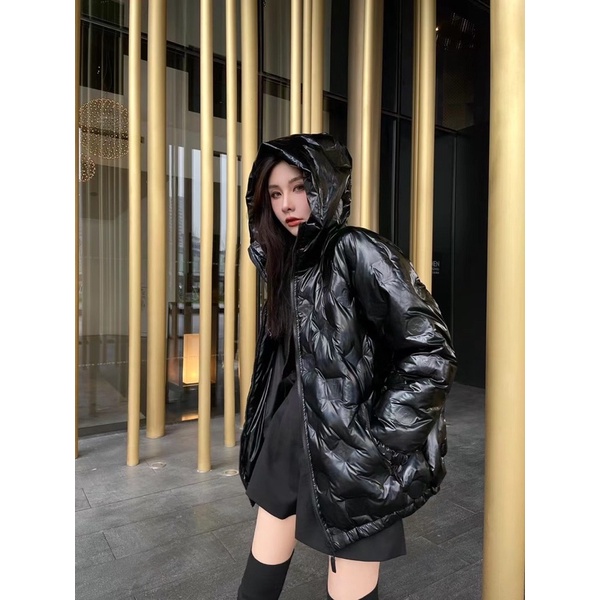 Áo khoác phao lông vũ dáng rộng dập chữ thương hiệu Louis Vuitton LV cao cấp