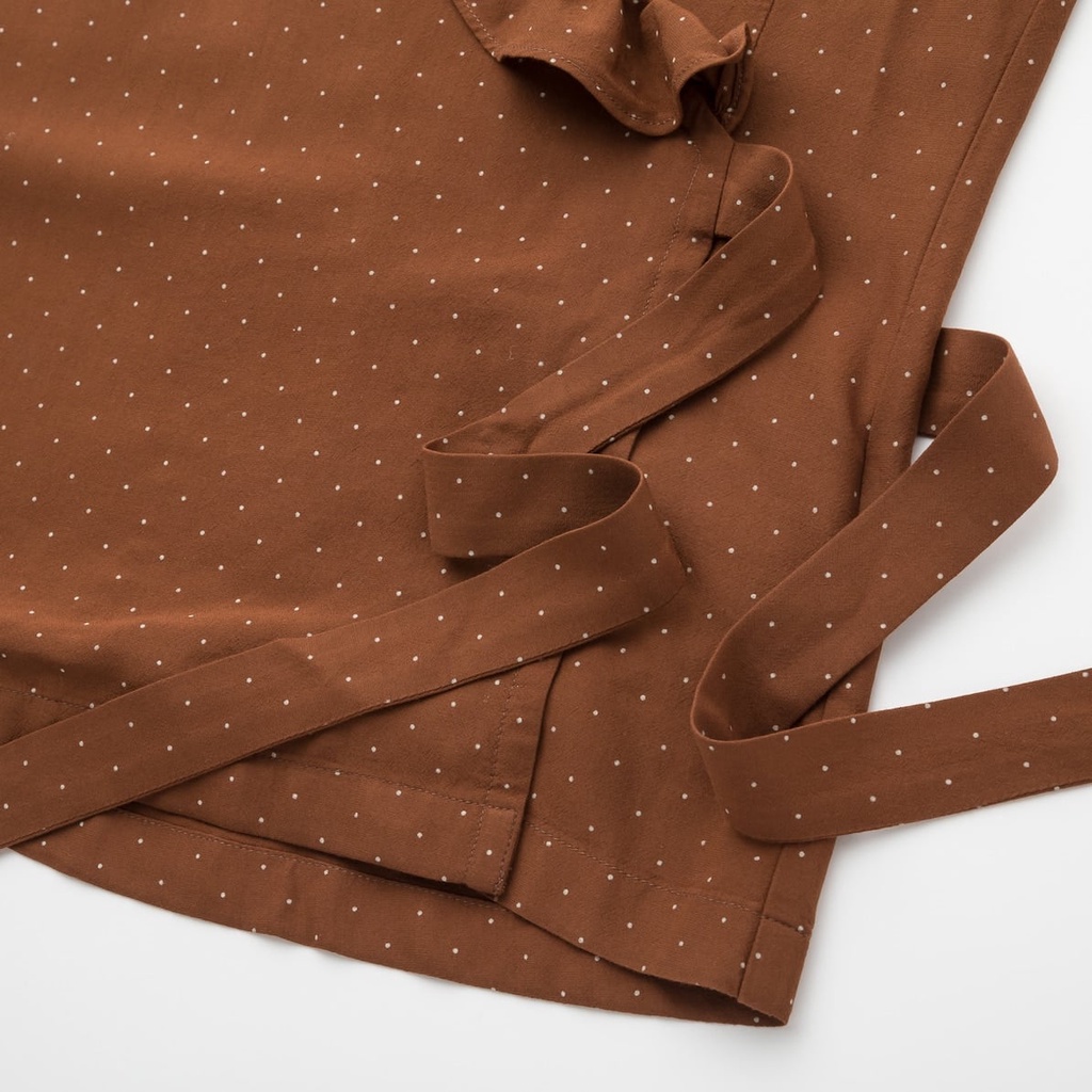 Áo nữ ngắn tay chấm bi bánh bèo xinh xắn dòng Innes De La Fressange Paris của UNIQLO