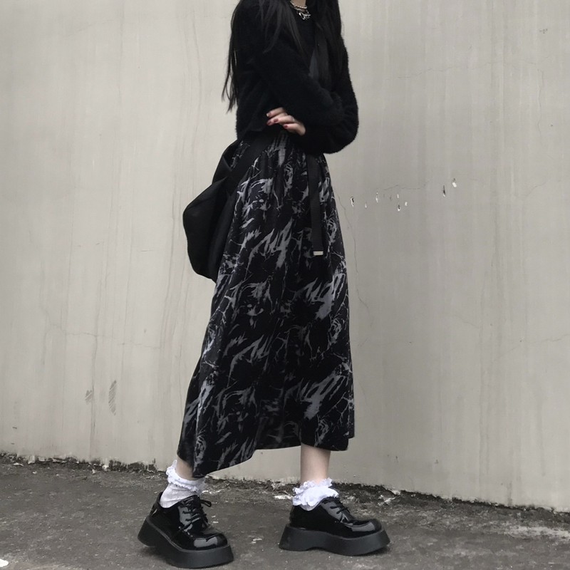 Chân Váy Nhung Dáng Chữ A Phong Cách Hàn Quốc | BigBuy360 - bigbuy360.vn