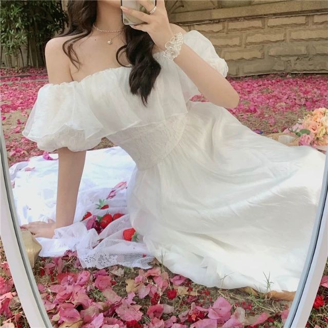 VÁY TRỄ VAI VOAN TƠ TRẮNG