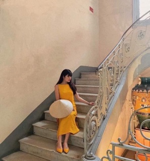 Đầm MAXI VÀNG XẺ CỘT NƠ LƯNG Kt