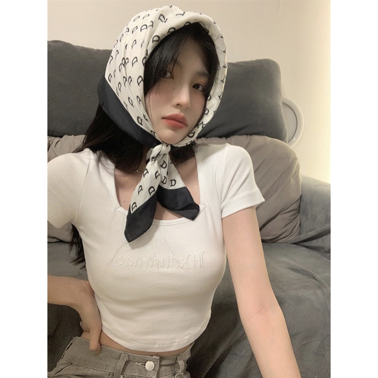 Cocory vn Áo Croptop Tay Ngắn Cổ Vuông Thêu Họa Tiết Thiết Kế Độc Đáo Thời Trang Mùa Hè Quyến Rũ Cho Nữ