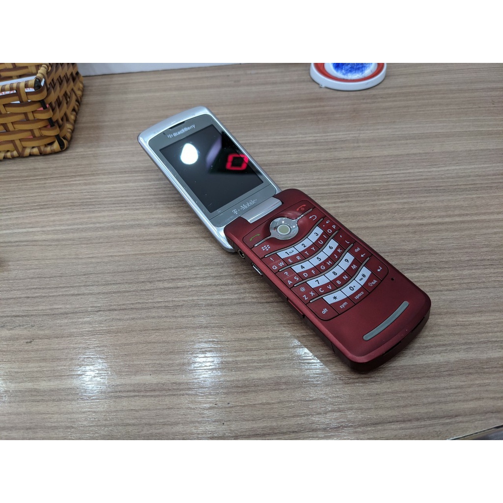 Điện thoại Blackberry 8220 đỏ