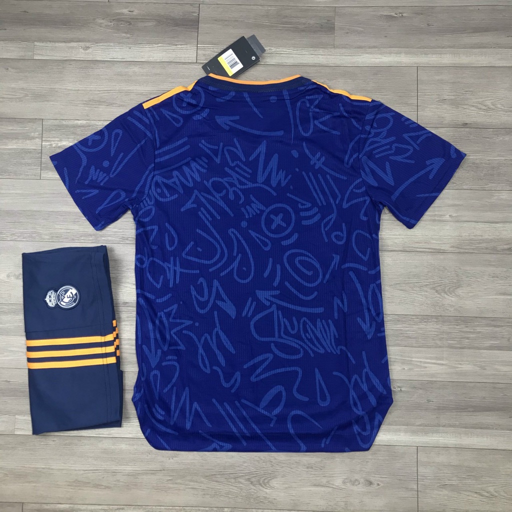 Bộ quần áo CLB đá bóng Real Madrid màu xanh biển logo thêu poly mè gai thái cao cấp mới nhất