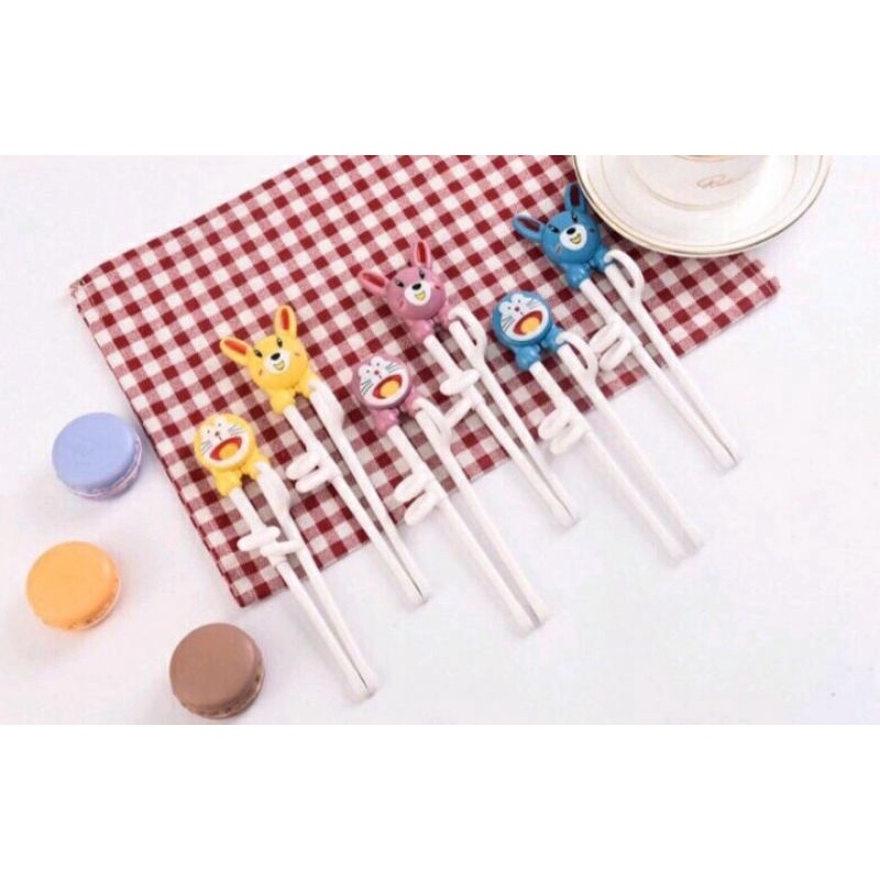 #Bé yêu #Đũa tập ăn, tập gắp siêu xinh ngộ nghĩnh cho bé có xỏ và không xỏ ngón hàng nhật - chịu nhiệt cao, bền, dẻo dai