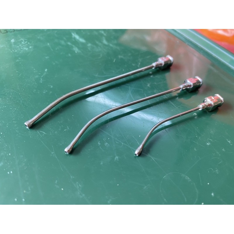 Ống đút cho vẹt con