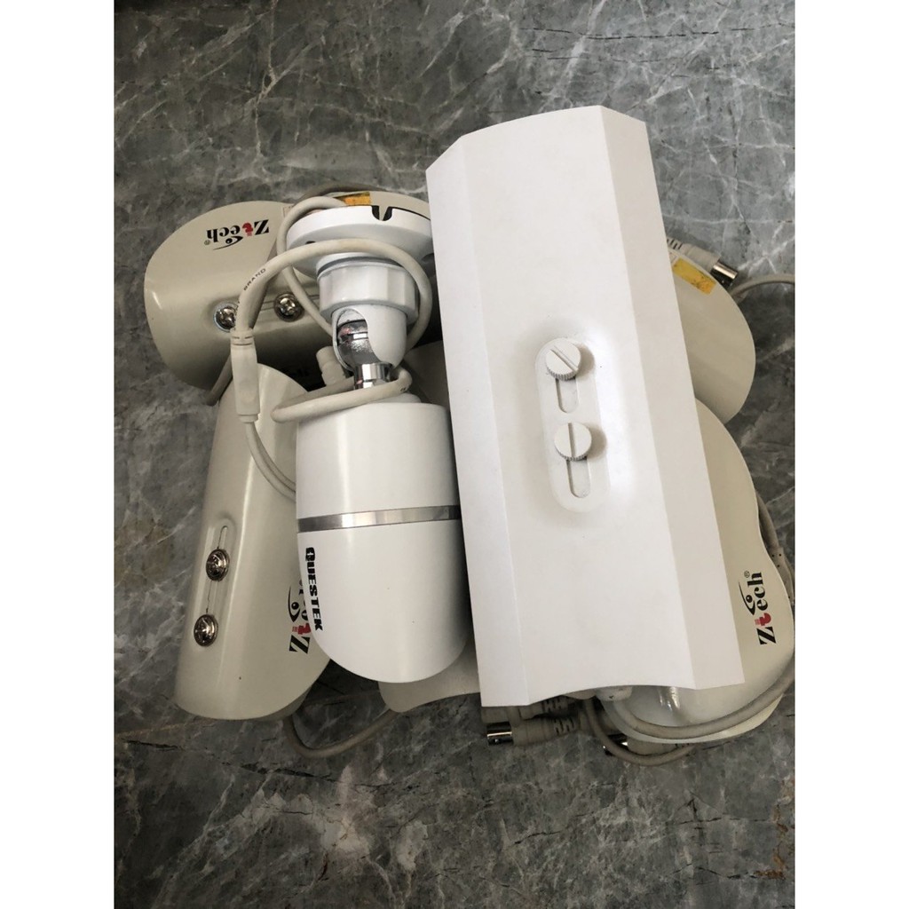 Camera ngoài trời 1.0M - 2MP - Quan sát rõ ngày và đêm - Nhiều thương hiệu Giao Ngẫu Nhiên | BigBuy360 - bigbuy360.vn