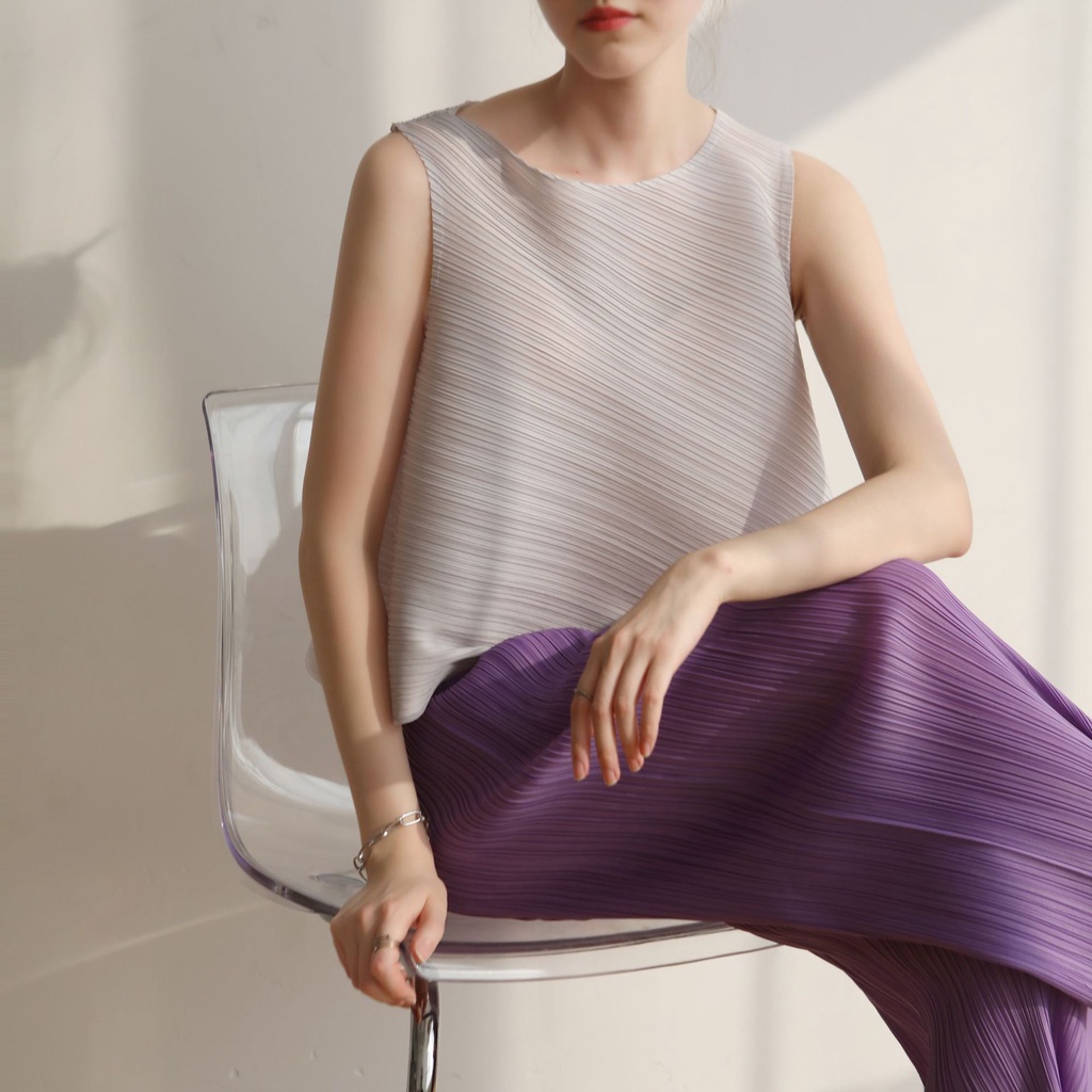 Issey Miyake Áo Thun Nữ Cộc Tay Cổ Tròn Thời Trang