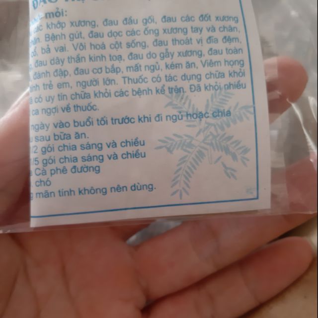 Bột từ lá cây gia truyền khỏi hoàn toàn xương khớp, gut, thoát vị đĩa đệm