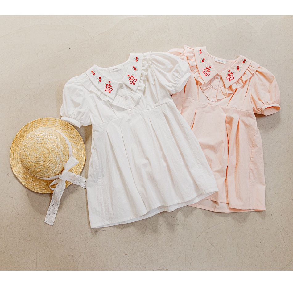 Váy Bebezoo cổ đức thêu hoa cho bé gái BEB2OP109