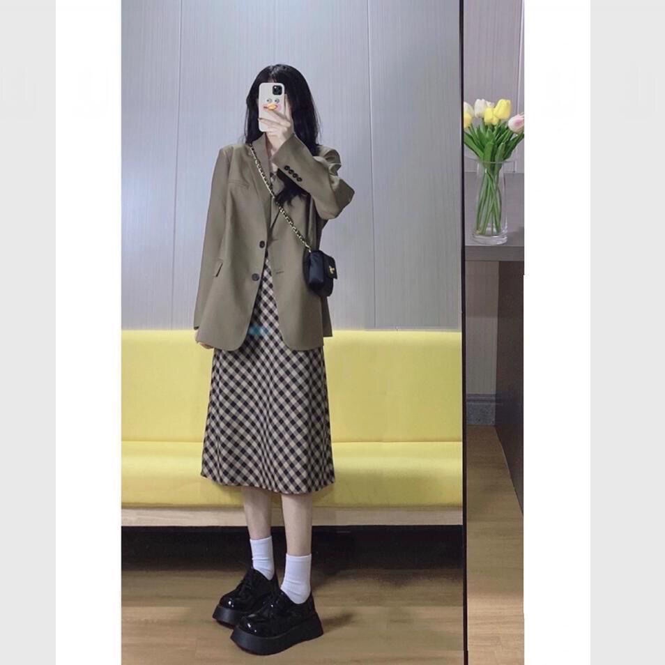 Set Đầm Hai Dây Họa Tiết Sọc Caro Và Áo Khoác Phong Cách Retro Thời Trang Cho Nữ