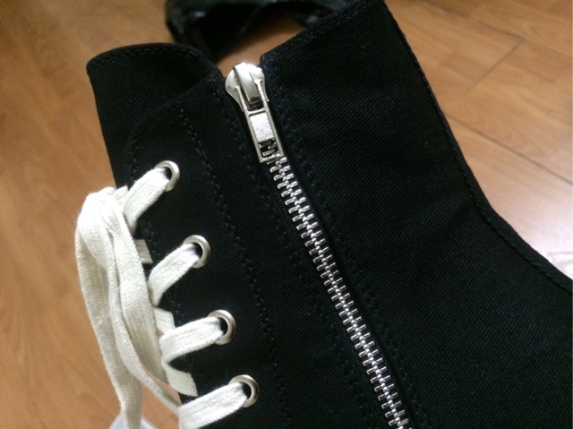 Giày cao cổ!!! | BigBuy360 - bigbuy360.vn