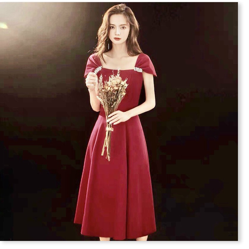 ĐẦM UMI ĐÍNH NGỌC ĐỎ TRƠN NHƯNG KHÔNG KÉM PHẦN QUAN TRỌNG  THỜI TRANG KME.STORE