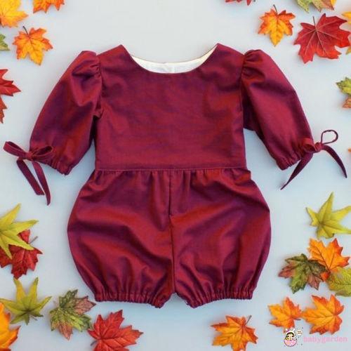 Bộ đồ liền thân tay bồng cổ tròn dễ thương cho bé gái