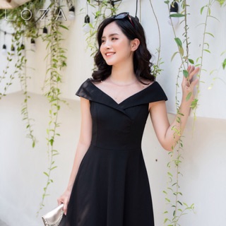 Váy đen vai huyền